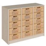 Schrank mit 15 Massivholzschüben mit Sichtfenster & Schoböden 